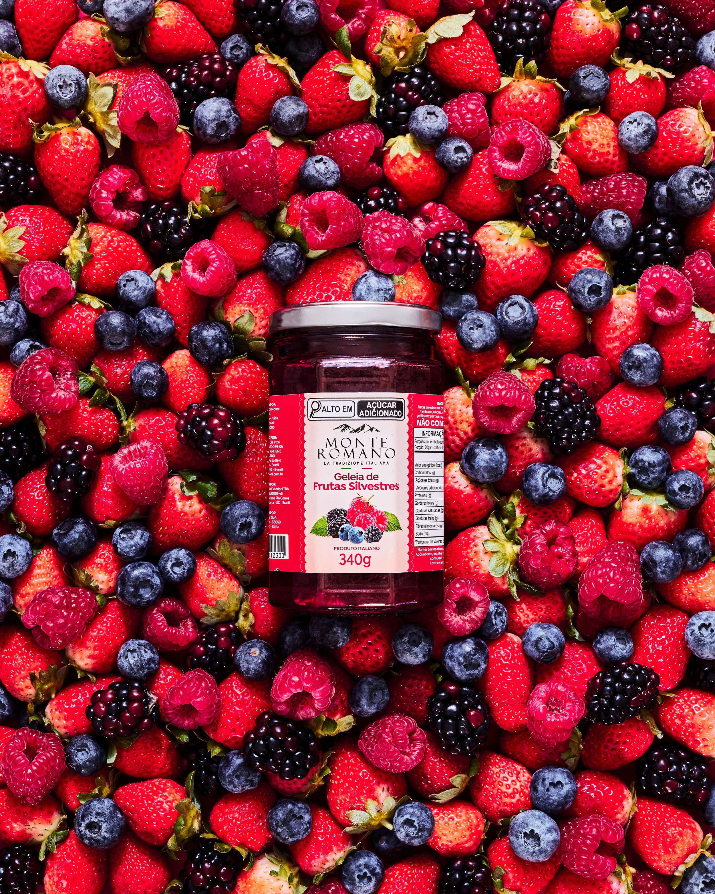 Monte Romano wild berry jam by Bruna Branco